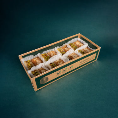 Ballourieh Gebäck mit feiner Füllung in der Verpackung